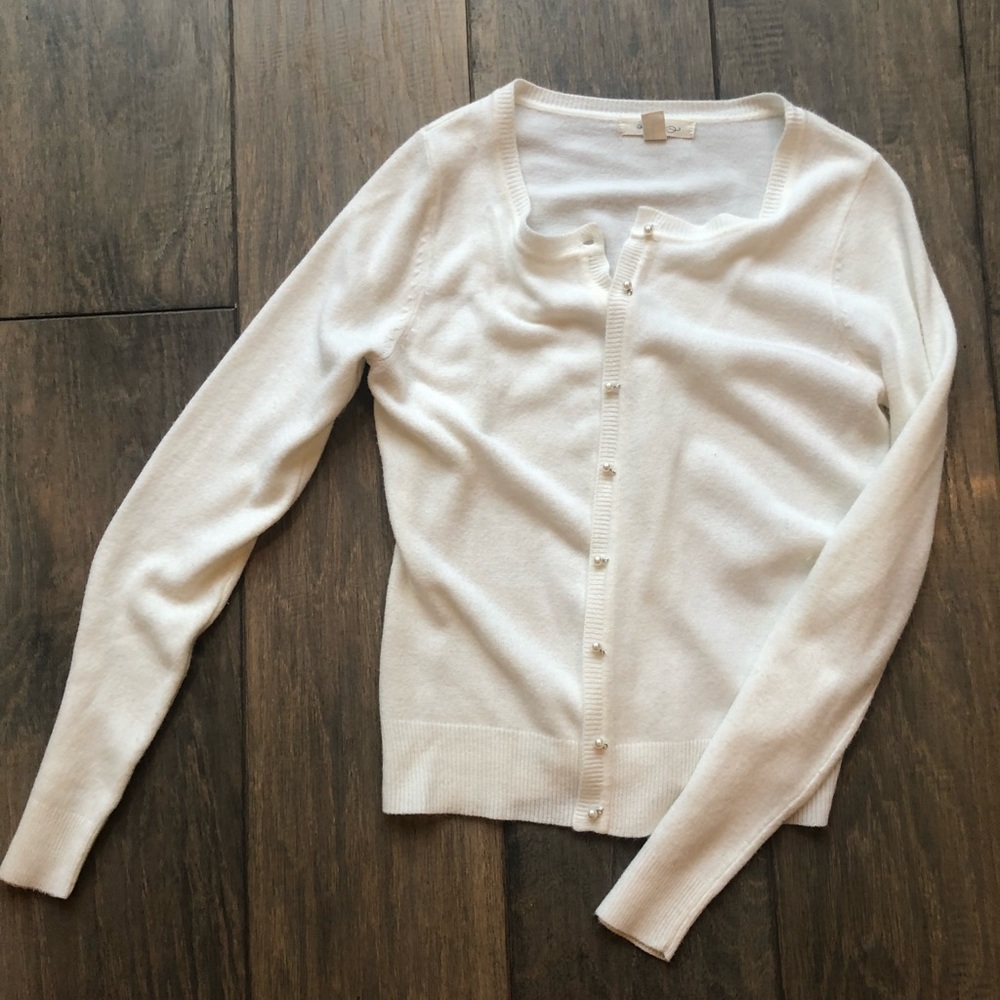 Women’s sweater